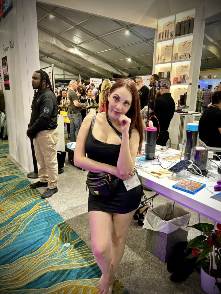 Nickey Huntsman, hand under chin, AVN, Las Vegas
